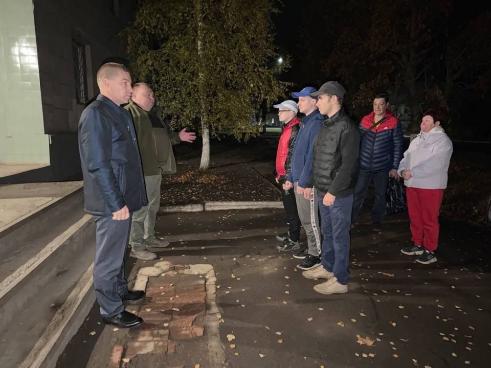  :        1-    ,      ,      19952007      ...