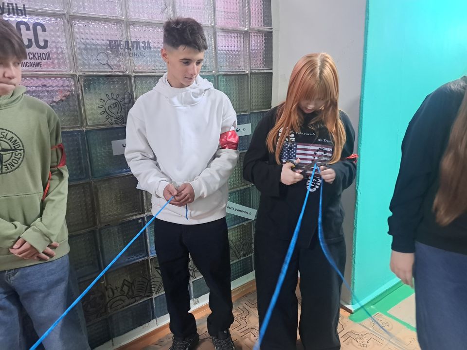 "Паутина обид и непонимания": Как в Ровеньках учат бороться с буллингом