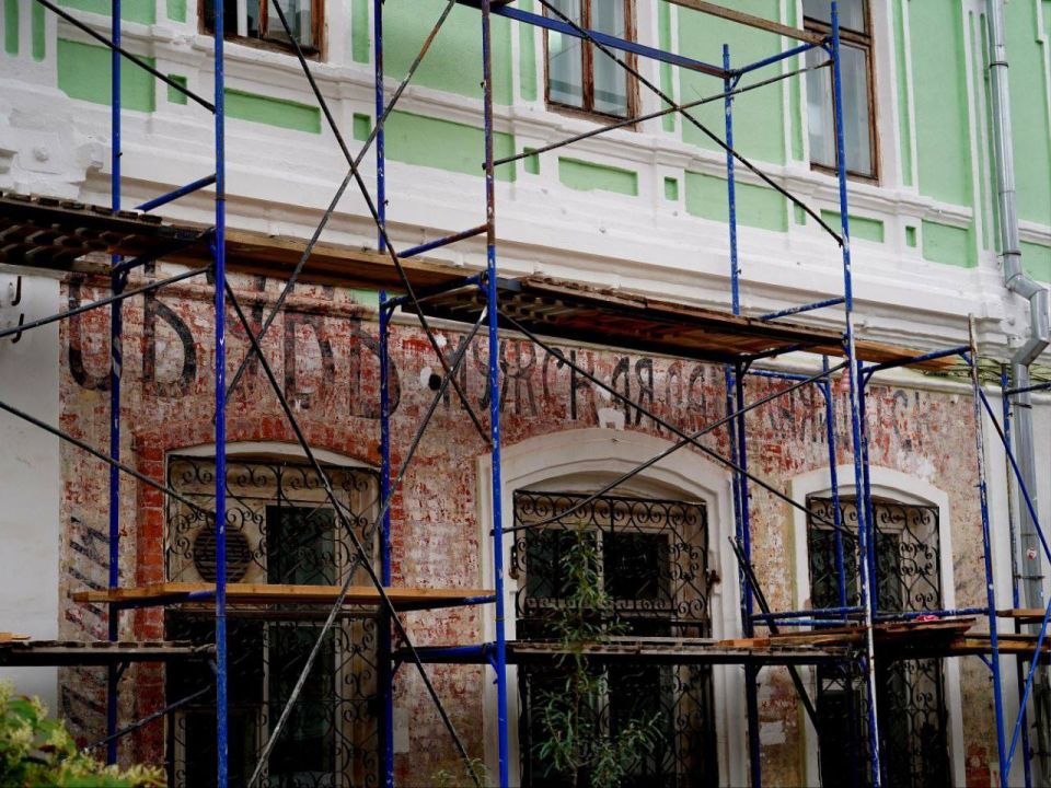 В Самаре во время капремонта дома обнаружена рекламная вывеска начала XX века