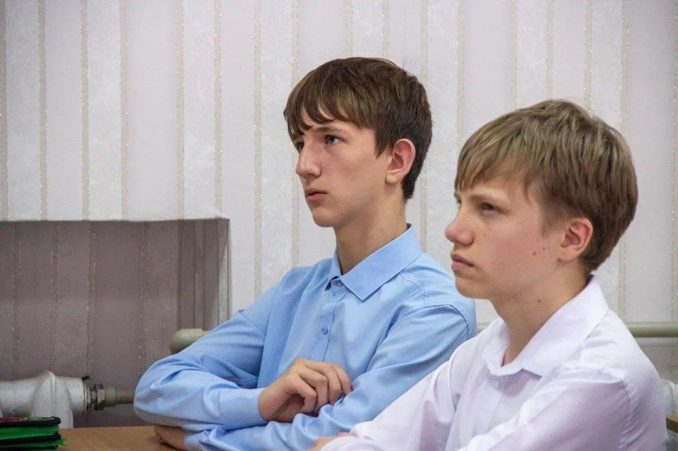 В Луганской Народной Республике стартовал цикл республиканских открытых уроков для преподавателей детских школ искусств