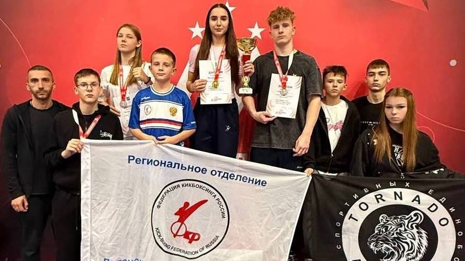 Алчевские кикбоксеры в составе сборной Луганской Народной Республики успешно выступили на Всероссийских соревнованиях по кикбоксингу «Кубок МГФСО» в г. Москве