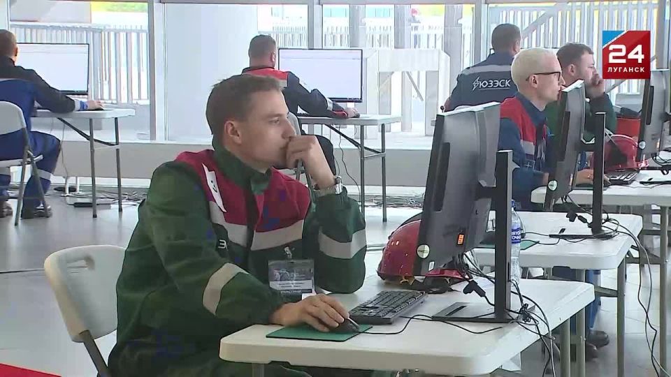 Электромонтер из г. Ровеньки Владимир Лозыченко принимает участие в федеральном этапе Всероссийского конкурса «Лучший по профессии»