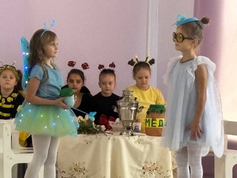 В Ровеньковской школе №3 – настоящий праздник творчества!