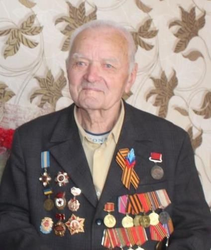 Светлана Гребенькова: Юбилей ветерана. 100-летний юбилей сегодня отмечает Почетный гражданин Алчевска, участник боевых действий в Великой Отечественной войне Яков Васильевич Ткаченко