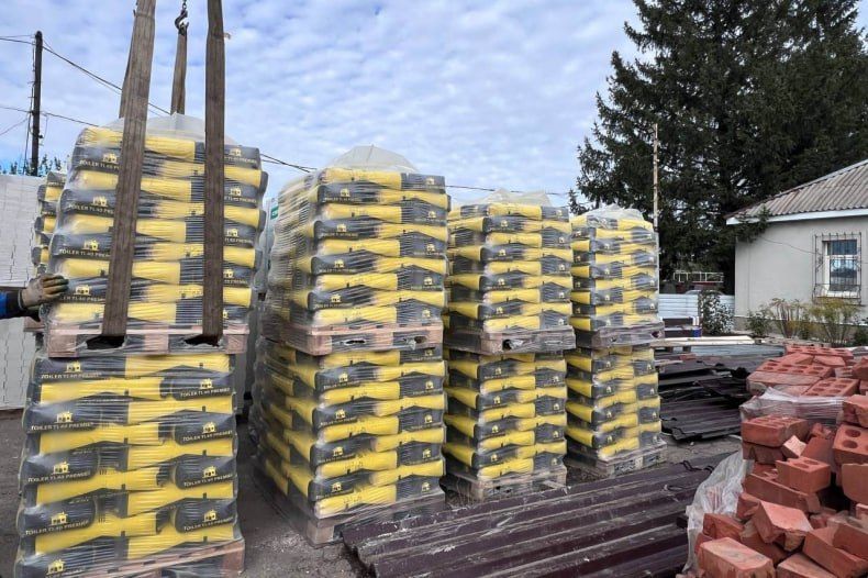 Строительная база Красноярского края в Свердловске пополнилась стройматериалом