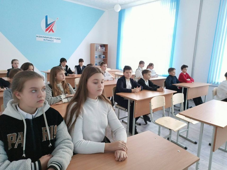 В канун юбилейной годовщины полёта Г.С.Шонина и В.Н. Кубасова состоялся телемост между Ровеньковской гимназией №1 им.Г.С.Шонина и СОШ №2 им. В.Н.Кубасова г.Вязники Владимирской области