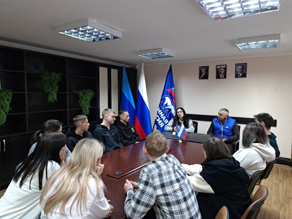 В местном отделении партии «Единая Россия» прошел круглый стол «Мои земляки – мои герои»