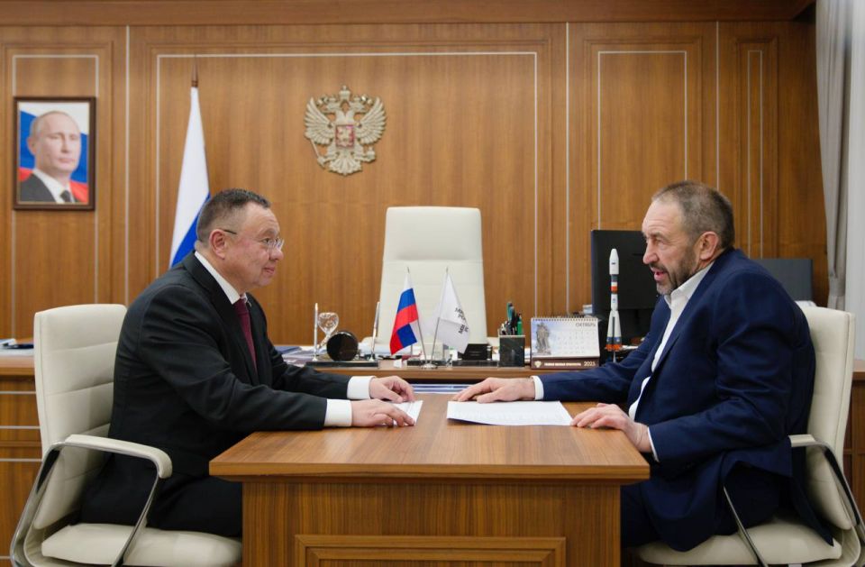 Глава Минстроя России Ирек Файзуллин и Премьер-министр Республики Татарстан Алексей Песошин обсудили вопросы инфраструктурного развития и восстановления новых регионов