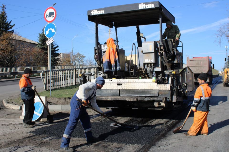 Андрей Рубанцов: В Ровеньках в этом году, в рамках регионального бюджета, ведётся ремонт более 29 км автомобильных дорог