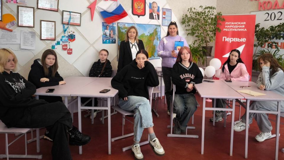 В Лутугинском колледже прошла беседа на тему «Вредные привычки и терроризм»