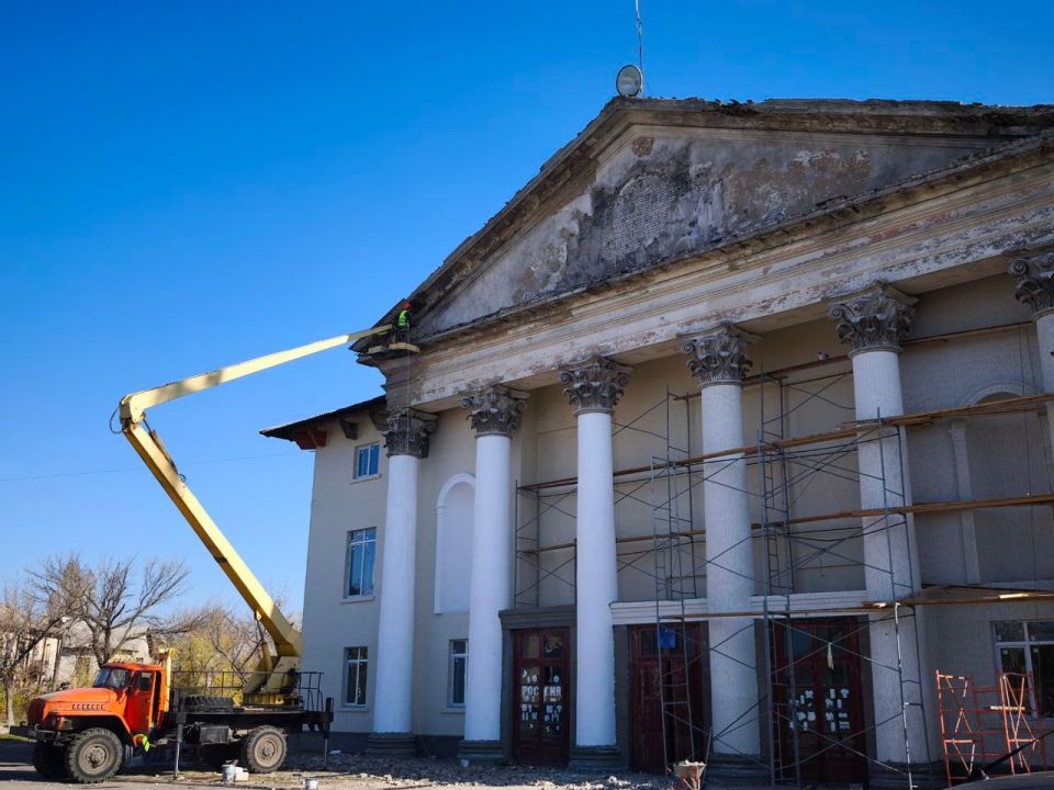 В рамках федерального проекта «Развитие искусства и творчества» государственной программы РФ «Развитие культуры» Нацпроекта «Семья», инициированного Президентом Российской Федерации Владимиром Владимировичем Путиным, в пгт