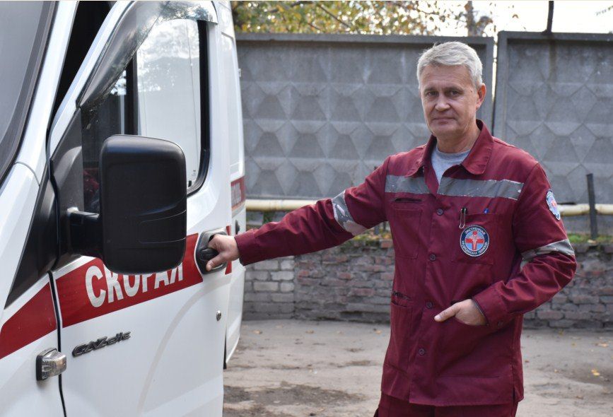 Водитель скорой – герой на дороге