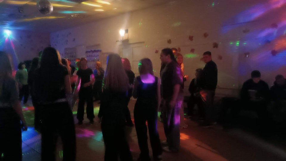 В Пролетарском Доме культуры прошел вечер отдыха для молодежи "Осенние хиты"!