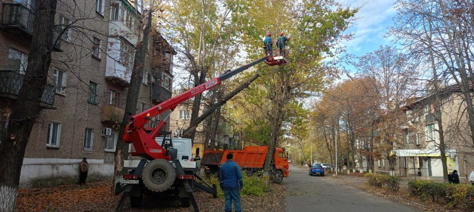 Энергетики из Курганской области продолжают свою работу на Краснодонщине