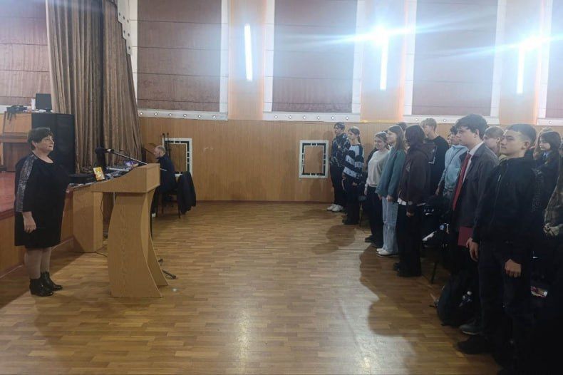 «Интеллектуальный совёнок»: открытие XXVI игрового сезона в клубе «Эрудит»