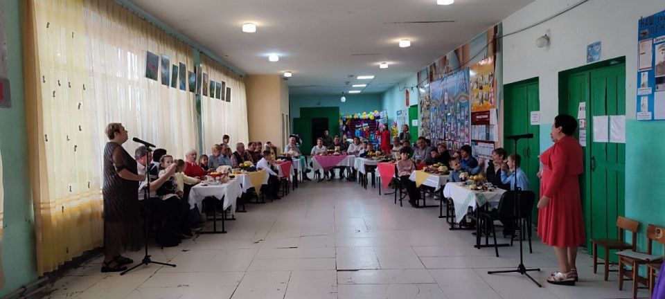 Сегодня, 28 октября, в Петровском Доме культуры прошло интерактивное мероприятие ко Дню бабушек и дедушек!