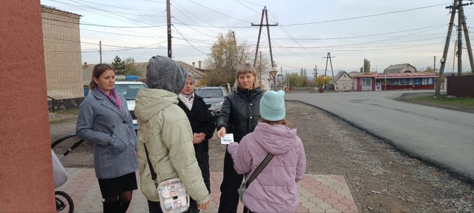 Отделом культуры, спорта и молодёжной политики совместно с сотрудниками ОМВД России «Ровеньковский» и «Семейный центр» проведён межведомственный рейд по местам отдыха несовершеннолетних на территории мкр Киевский, в ходе...