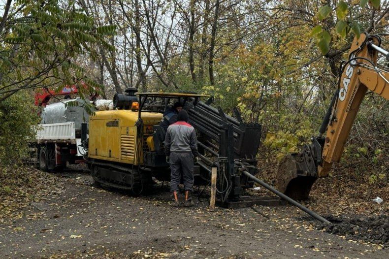 В Свердловске ведётся капремонт участка трубопровода сети водоснабжения