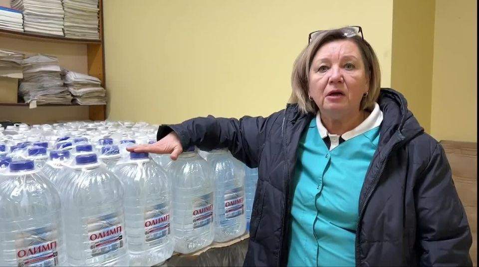 Сармановский район республики Татарстан традиционно отправил запас воды для нужд больниц и поликлиник Лисичанска