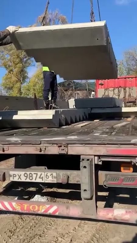 Владимир Чернев: Продолжаются активные работы по строительству многоквартирного дома в квартале Ватутина в городе Старобельск