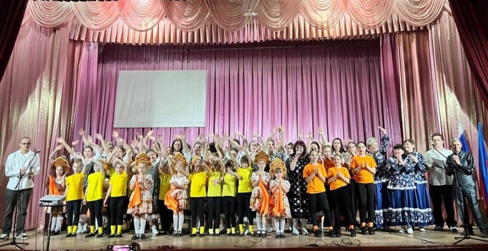 В преддверии Дня народного единства в МБУ «Дворец культуры им. Горького» состоялся праздничный концерт