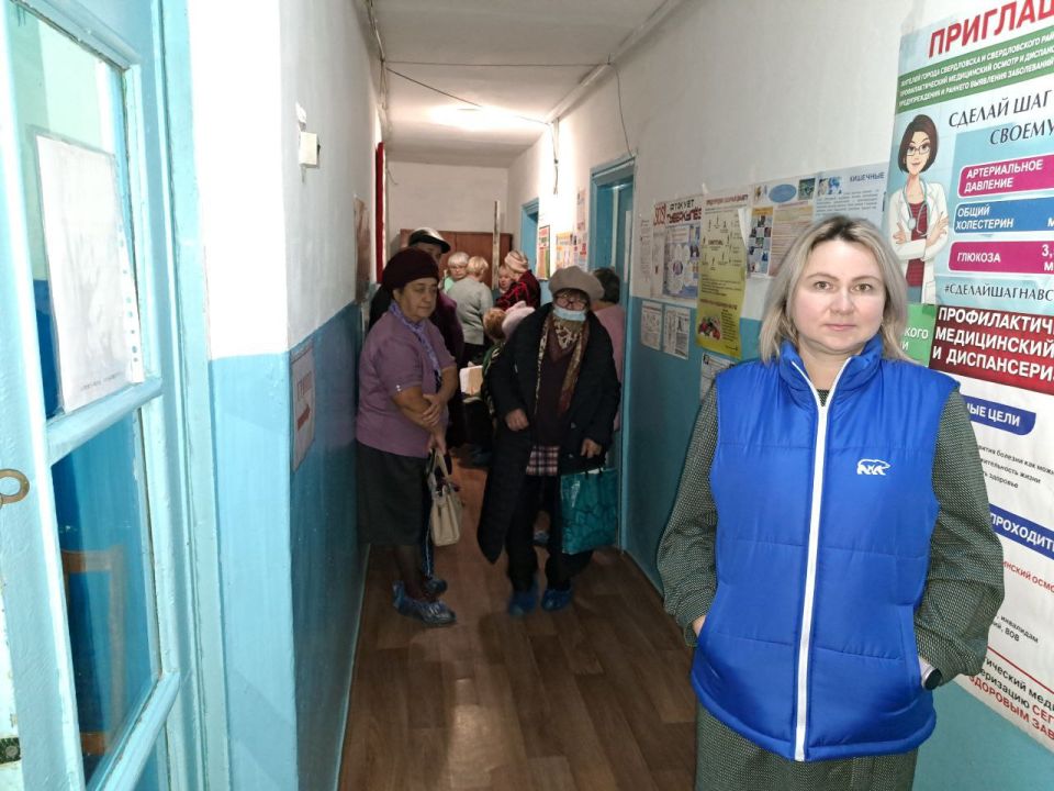 Единороссы побывали на выездном приеме Красноярских врачей