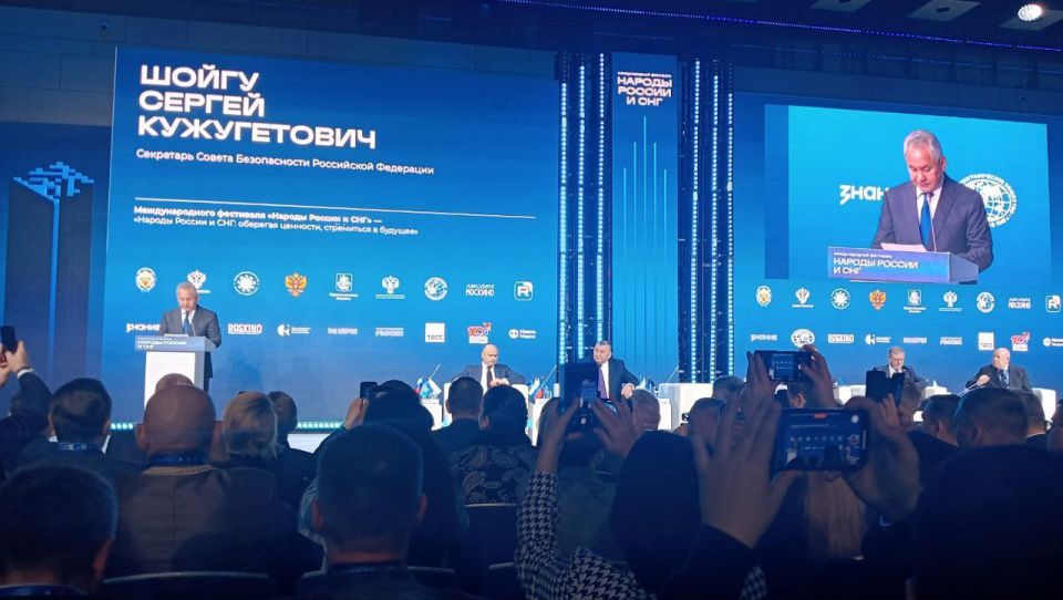 Делегация ЛНР участвует в Международном фестивале «Народы России и СНГ»