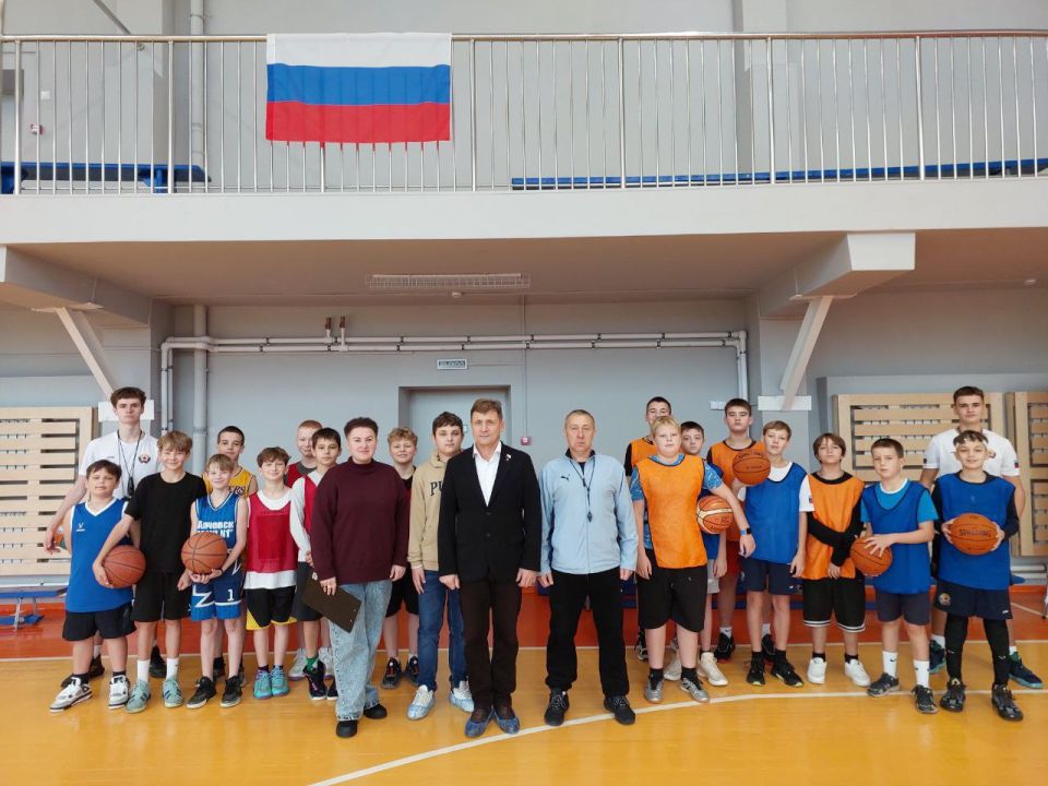  :      1 . ..        ,    