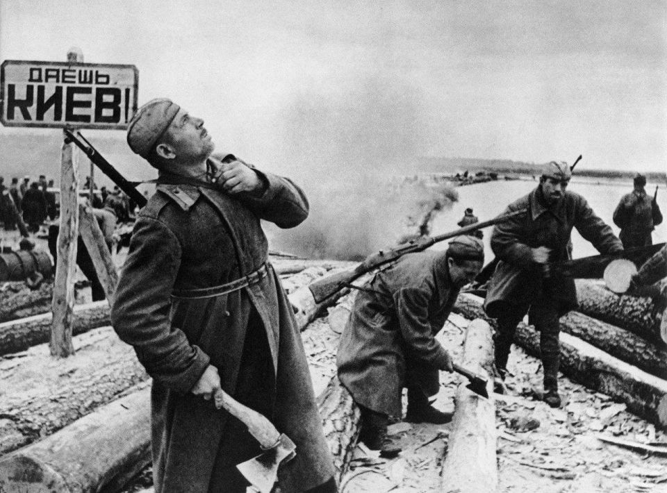 3 ������ 1943 ���� �������� �������� �������������� ��������