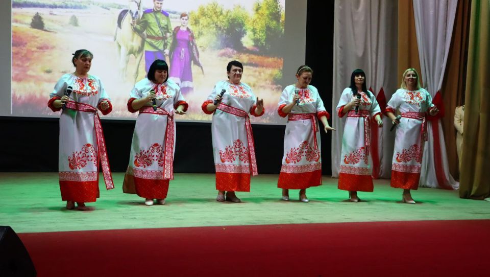 В Перевальске состоялся яркий и много культурный фестиваль ко Дню народного единства