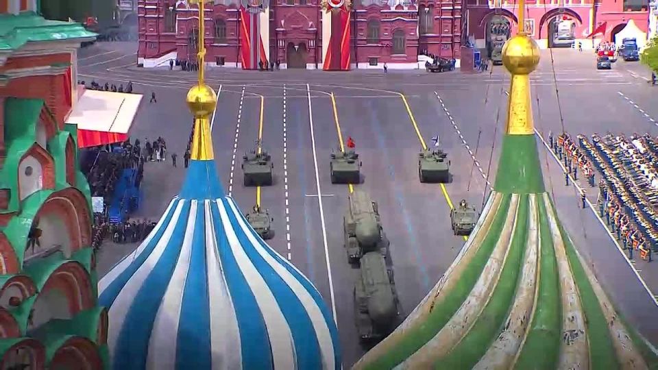 Российские космонавты поздравили сограждан с Днем народного единства с борта МКС