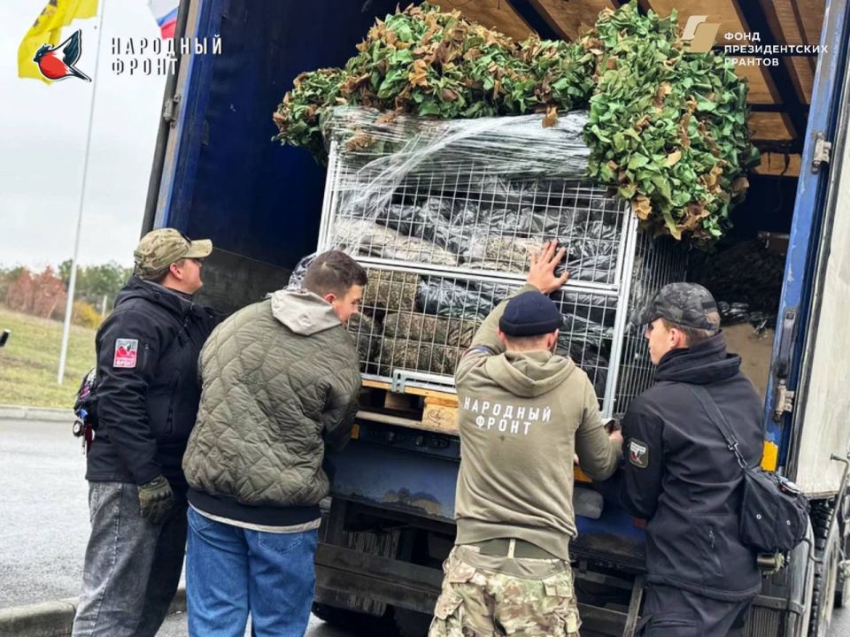 Молодёжка Народного Фронта ЛНР совместно с РИК НФ ЛНР передала технику и оборудование участникам СВО: 5 мотобайков, сети, генераторы и спутниковые тарелки и многое другое