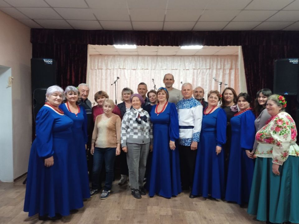 В Марсовском народном доме культуры состоялся концерт в честь Дня народного единства