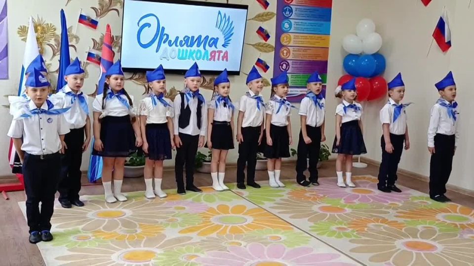 Светлана Гизай: В преддверии Дня народного единства в ГБДОУ ЛНР «Родаковский ясли-сад «Рябинушка» состоялся муниципальный семинар – практикум для воспитателей подготовительных групп дошкольных образовательных учреждений по...