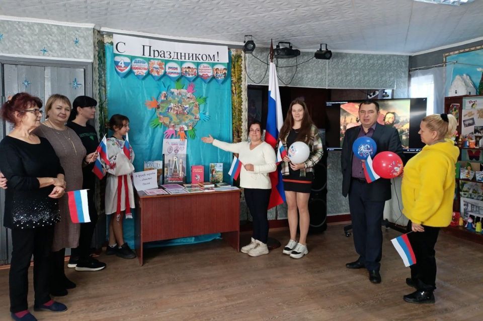 В населённых пунктах Свердловского муниципалитета отметили День народного единства: единство как залог свободы и независимости