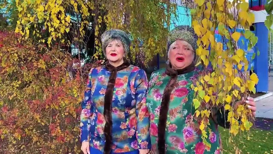 Дорогие жители Краснодонского муниципального округа! Совет женщин Луганского регионального отделения «Союз женщин России» поздравляет вас с Днём народного единства!