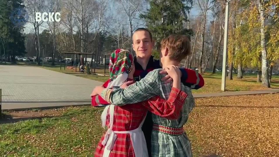 Наша сила — в единстве. Сегодня вся страна отмечает праздник — День народного единства! Во Всероссийском студенческом корпусе спасателей состоят добровольцы из 88 регионов нашей страны, представляющие разные народы со...