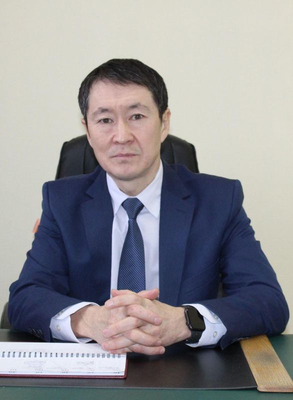 Министр национальной и территориальной политики Хакасии поздравляет жителей ЛНР с Днём народного единства