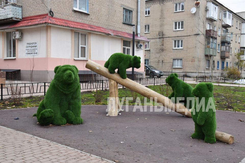 Продолжается модернизация одного из общественных пространств Ровеньков в рамках федерального проекта «Формирование комфортной городской среды» нацпроекта «Инфраструктура для жизни»