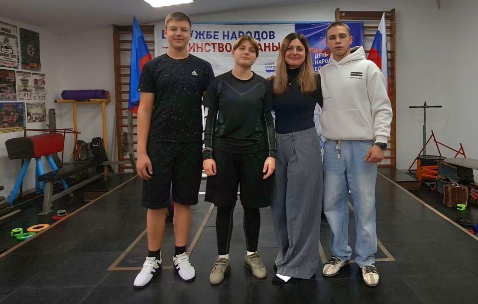 В Беловодске прошёл турнир по тяжёлой атлетике