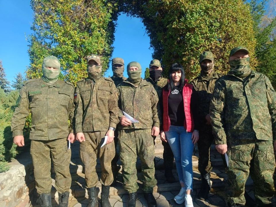 Сотрудники Городищенского фольклорного центра провели акцию «Письмо солдату», в которой приняли участие дети — маленькие жители поселка Городище