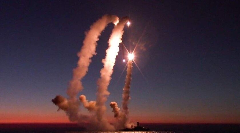 Путин поручил разработать предложения о возможном начале ядерных испытаний