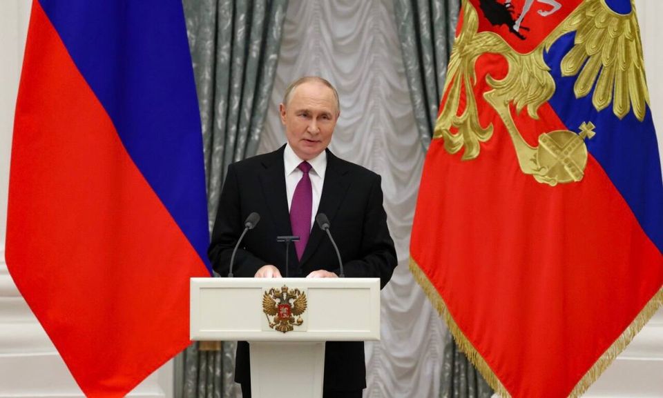 Герои спецоперации своим единством в ходе боев за страну доказывают, что все мы один народ, заявил Президент РФ Владимир Путин