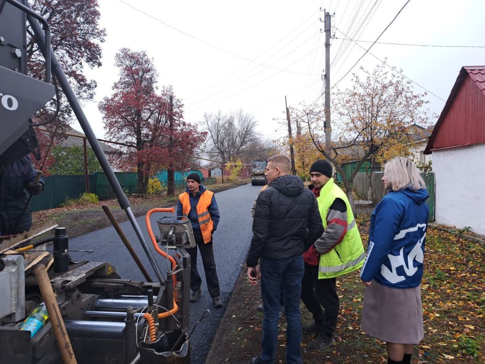 Единороссы побывали на отремонтированных участках дорог Свердловска