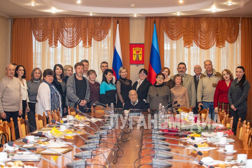 ������ ������ �������� ������������� 35-������ ������