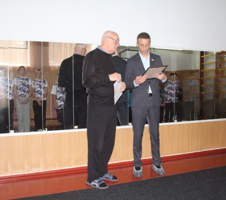 Директор Кировской спортивной школы Григорий Синяев награжден Благодарностью от Всероссийской ассоциации развития местного самоуправления за многолетний добросовестный труд, высокий профессионализм, весомый личный вклад в...