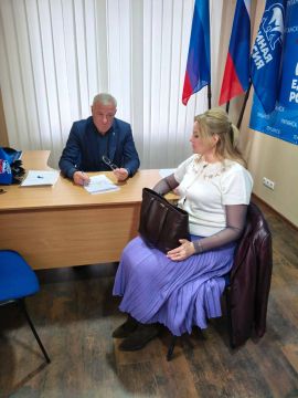 В Луганске продолжаются приёмы граждан в общественной приёмной «Единой России»