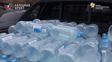 Благодаря совместным усилиям Молодёжки НФ и РИК НФ ЛНР в Красном Луче получили воду 80 человек