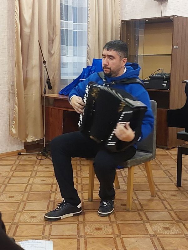 7        ..       -       ,  ...