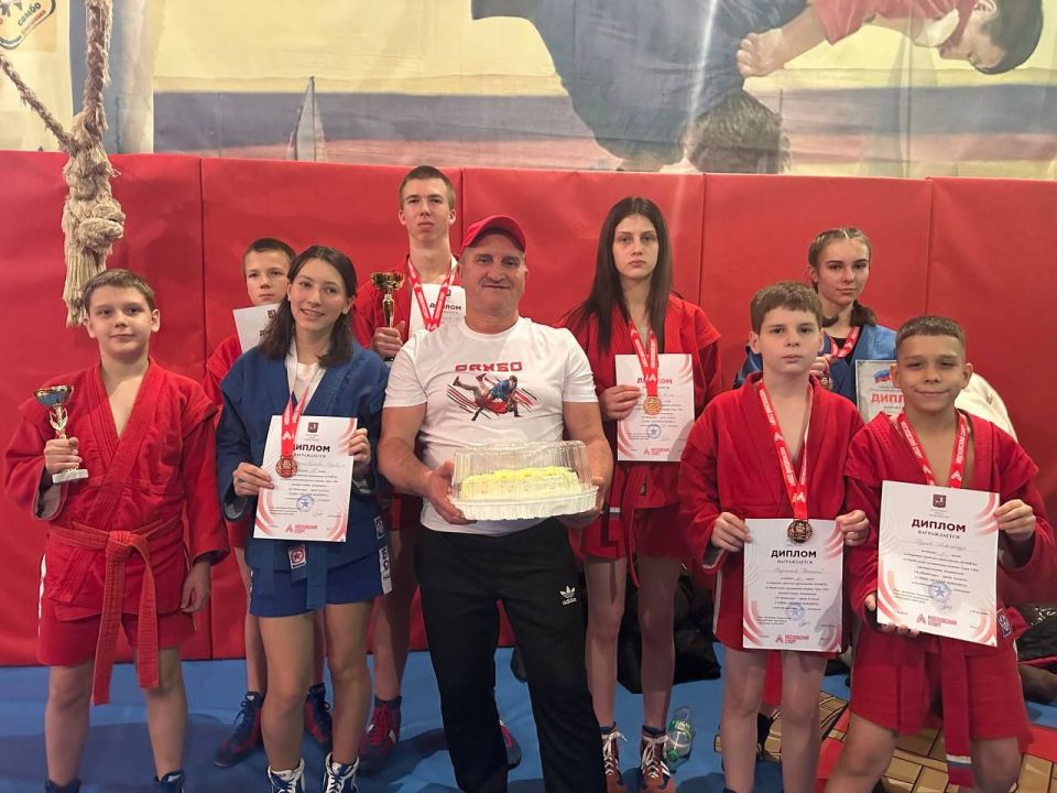 Северодонецкие самбисты блестяще выступили в открытых городских соревнованиях по самбо «Памяти Героя СВО, мастера спорта Гудина Евгения Юрьевича» в Алчевске